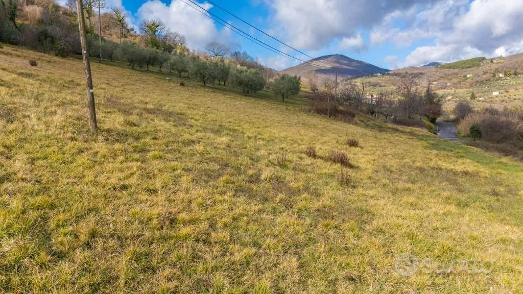 Terreno di 6610 m² a Montenero Sabino - Vista 3