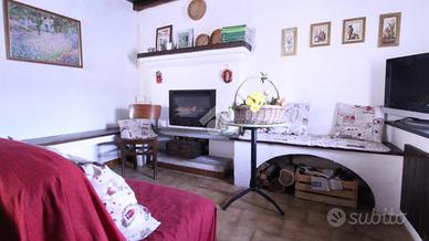 CASA SEMINDIPENDENTE A ZUBIENA