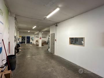 Officina, magazzino , ideale per artigiani