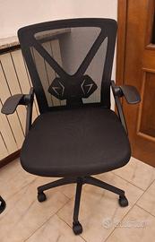 Sedia da ufficio ergonomica, braccioli sollevabili