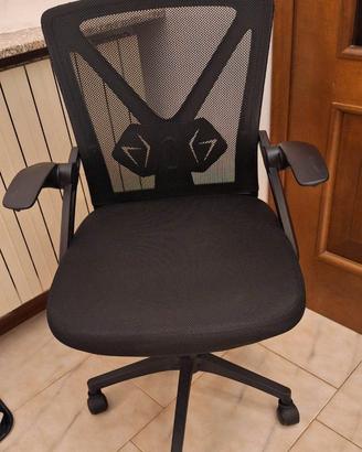 Sedia da ufficio ergonomica, braccioli sollevabili