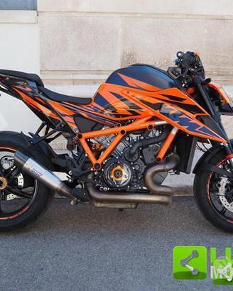 KTM 1290 Super Duke R Naked