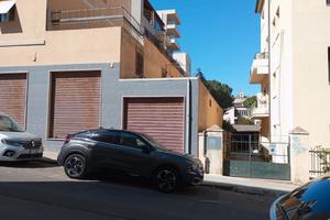 Via Dalmazia-Locale C6 con doppio ingresso