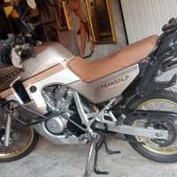 Honda transalp 600 prima series 2200 euro