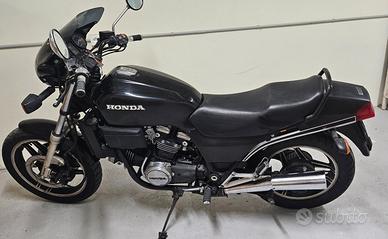 Honda VF 750 - 1985