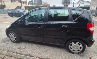 auto disponibile 