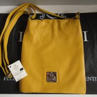 La borsa in pelle. I Medici Firenze Giallo 21x25cm