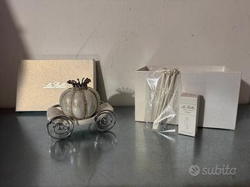Bomboniera carrozza bianco porcellana profumatore
