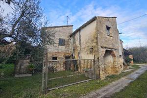 Rustico / Casale di 170 m² con 3 locali a Amelia