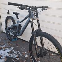 Scott Gambler 920, Large, del 2024