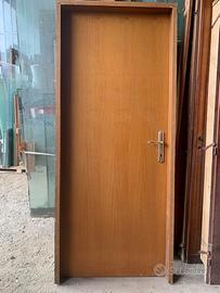 PORTE INTERNE IN LEGNO- COLORE MOGANO e CILIEGIO-