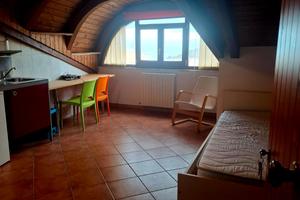 Camera singola arredata