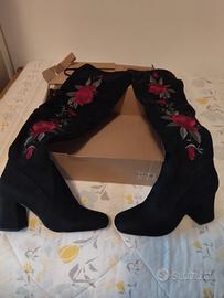 stivali( cuissardes) ricamati