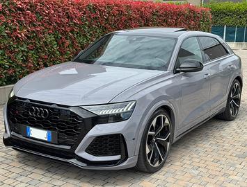 Audi RS Q8 4.0 mhev Quattro 600cv 2020