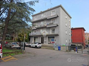 3 LOCALI A PARMA