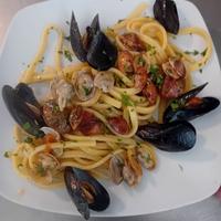 Cuoca per cucina d'asporto