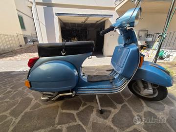 Vespa PE200 arcobaleno