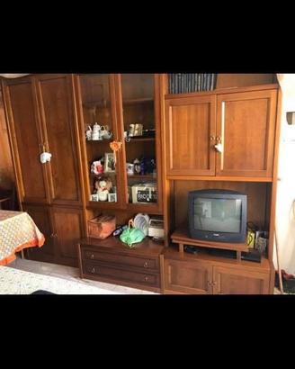 Sala competa di tavolo per piu di 10 persone