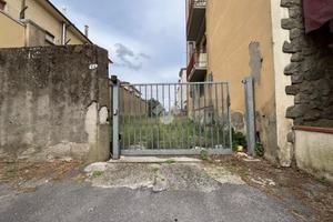 AUTORIMESSA A PISTOIA