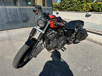 Harley Davidson sportster 883R