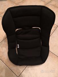 Riduttore seggiolino auto.