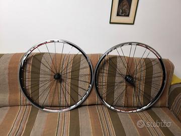 Cerchi. Miche Reflex RX5 Shimano bici da corsa