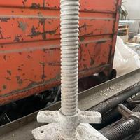 BASETTE REGOLABILI PER PONTEGGIO DA CM 34