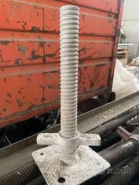 BASETTE REGOLABILI PER PONTEGGIO DA CM 34