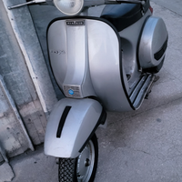 Vespa pe 200 senza frecce