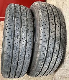 2 Pneumatici 175/70R14C 95/93T usati su cerchio
