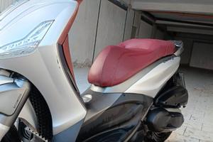 Beverly 350 sport touring