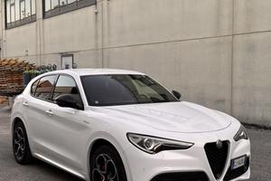Alfa Romeo Stelvio Veloce Q4 2.2 Gancio traino