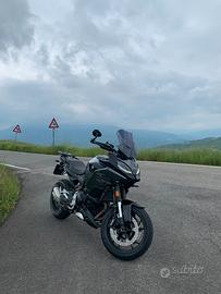 BMW F 900 XR triple black FULL