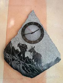 Orologio in pietra Ardesis
