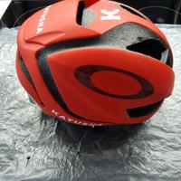 casco Oakley mips