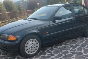 bmw 318 i  118cv 