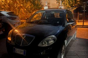 Lancia Y 2012