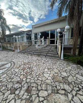 Locale ad uso ristorativo a Stazzo - Acireale