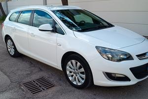 Opel Astra J 1.6 CDTi sports tourer elective 