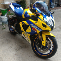 Suzuki GSX-R 750 k7