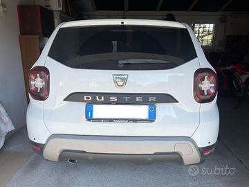 Dacia Duster 4x4 perfetta - tenuta maniacalmente