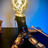 Lampada da tavolo fatta a mano - unica