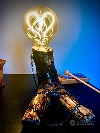 Lampada da tavolo fatta a mano - unica