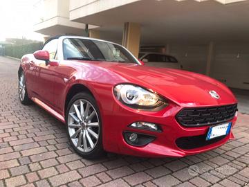 Fiat 124 spider lusso