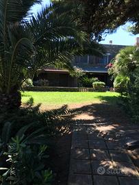 Stintino graziosa villetta immersa nel verde