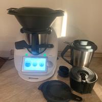 Bimby TM6 con doppio boccale e affetta tutto