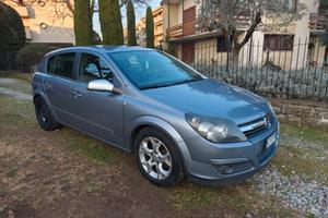 Opel Astra 1.4 16V Twinport 5 porte Cosmo