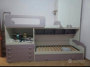 Cameretta a ponte con scrivania
