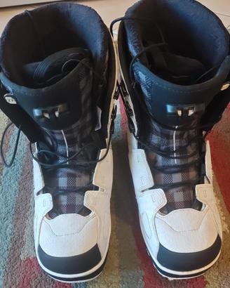 Scarponi Snowboard Salomon Savage Taglia 43 1/3