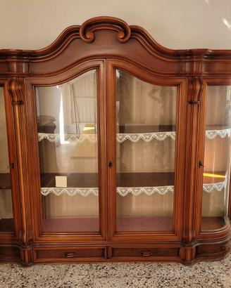 Vetrina in legno